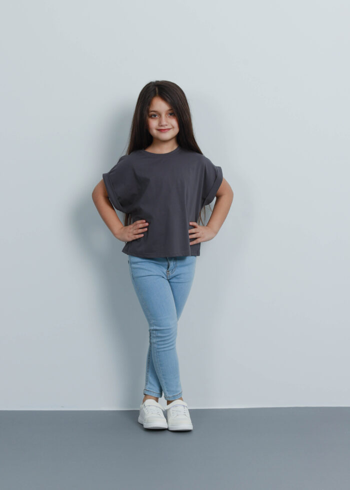 ⁦تيشيرت أطفال بناتي Oversize سادة⁩ - الصورة ⁦1⁩