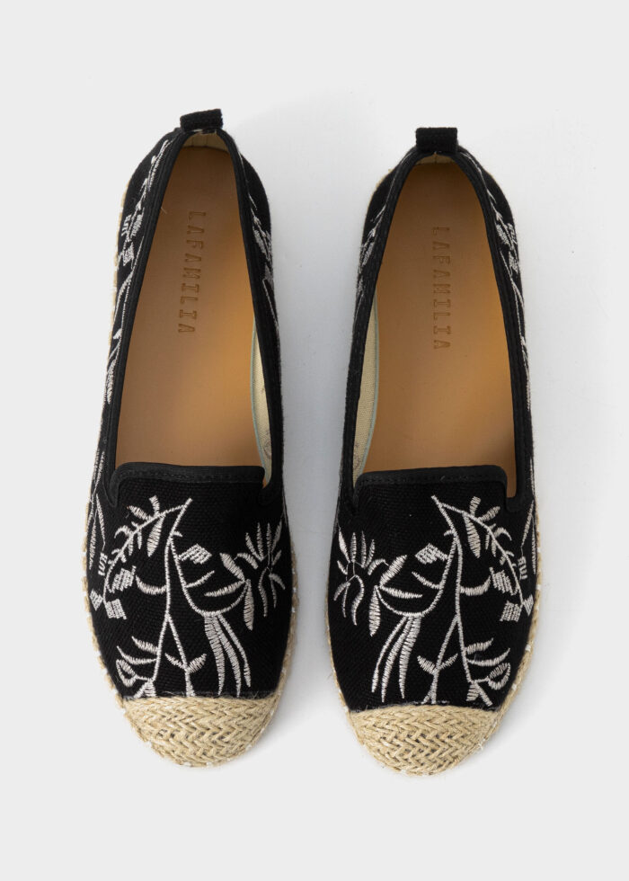 Women Embroidery Fabric Ballerina Shoes - Image 4