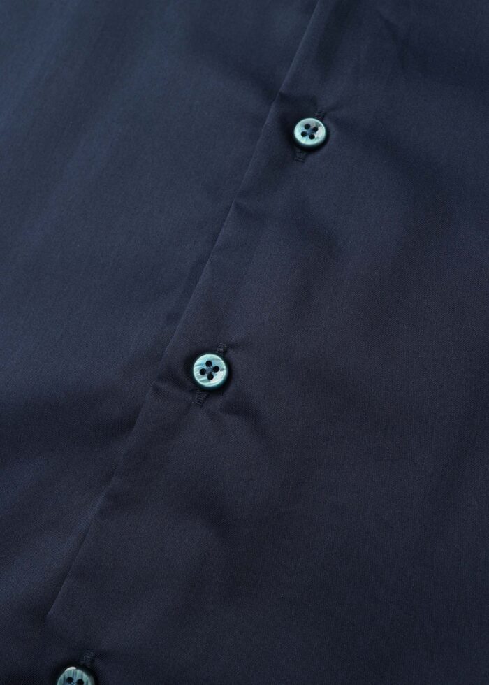 Men Plain Regular-Fit Shirt - Image 3