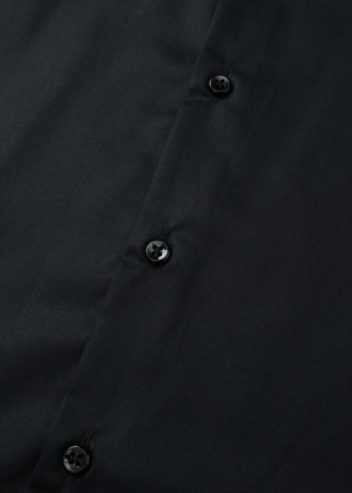 Men Plain Regular-Fit Shirt - Image 3