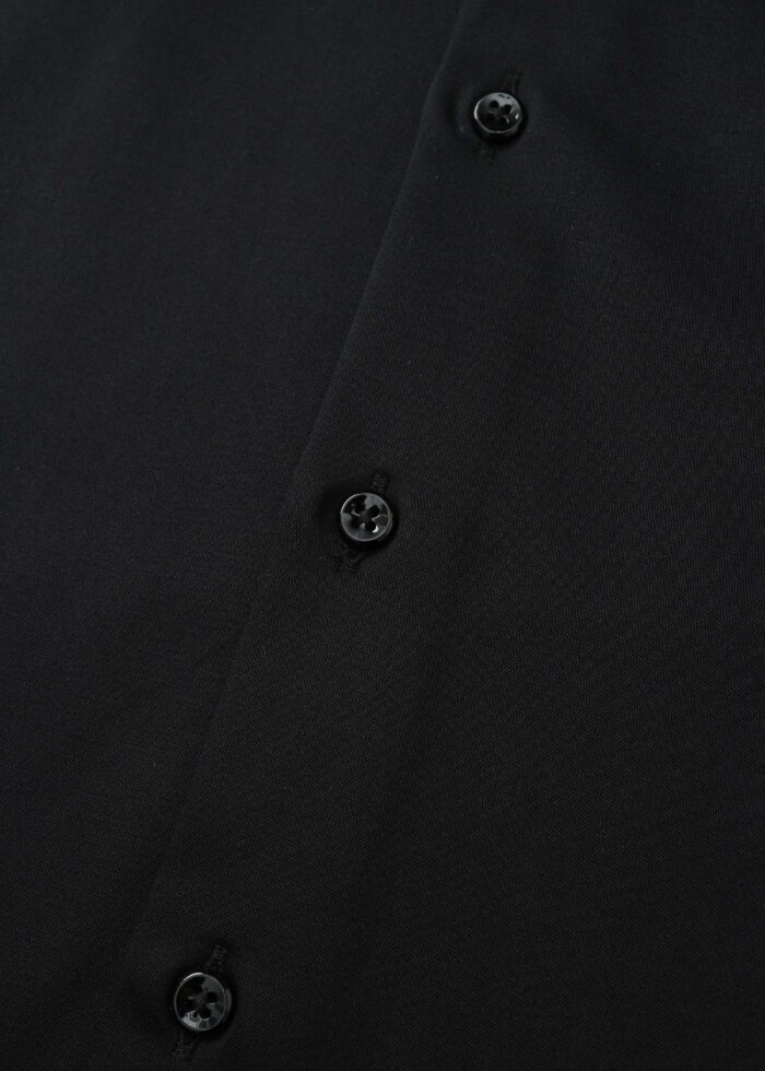Men Plain Regular-Fit Shirt - Image 3