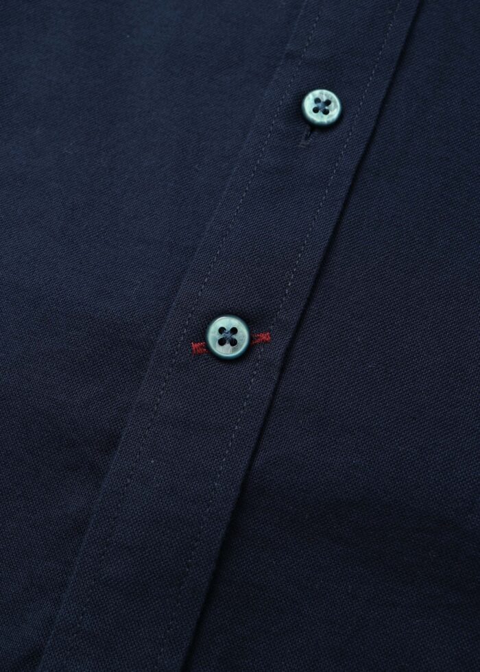 Men Plain Regular-Fit Shirt - Image 4