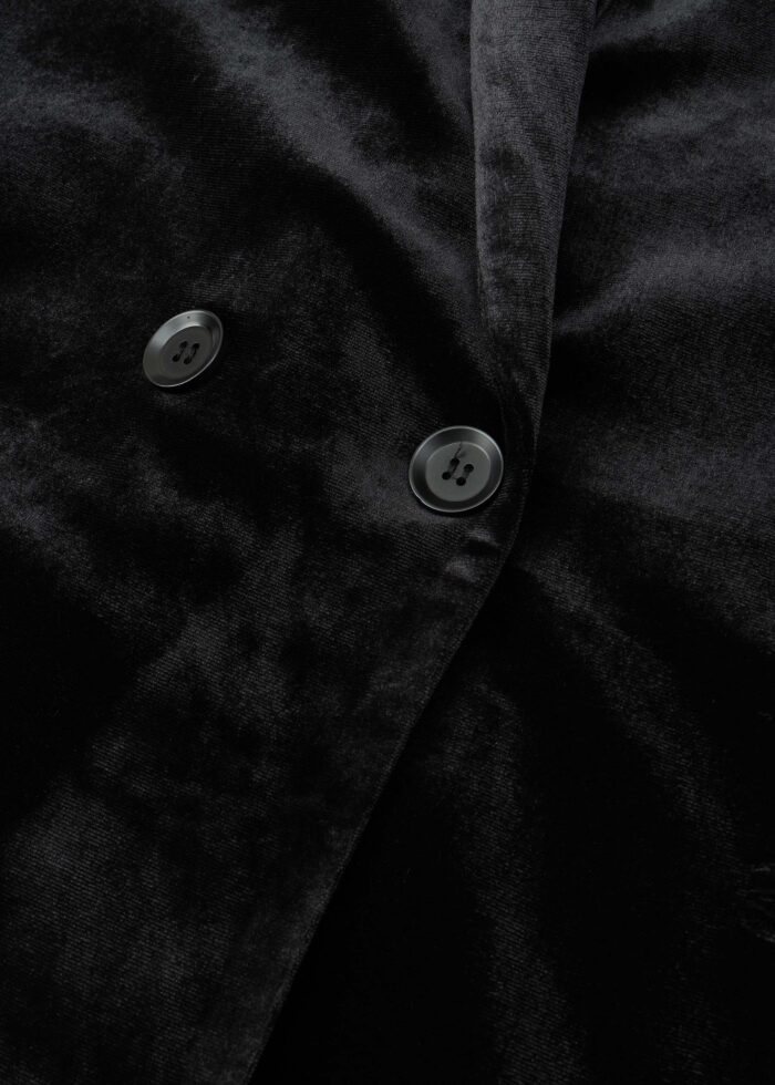Women Velvet Plain Blazer - Image 3