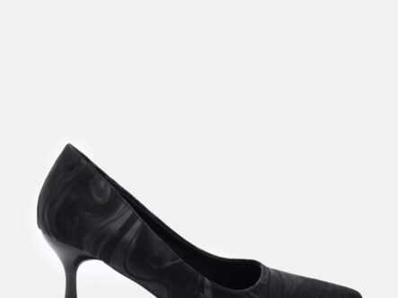 Women Wavy-Colored Fabric Heels Shoes