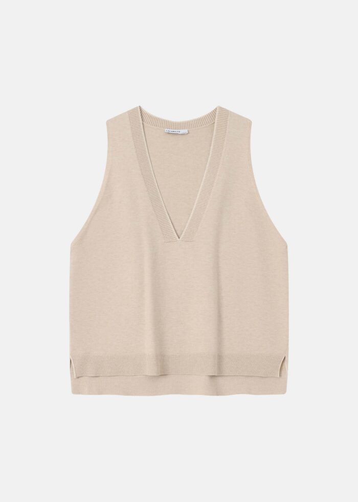 Women Knitted Plain Vest - Image 1