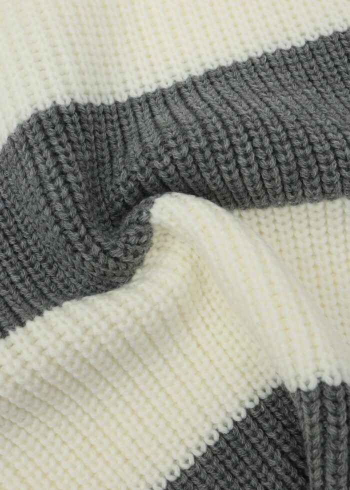 Women Knitted Patterned Fabric Blouse - Image 7