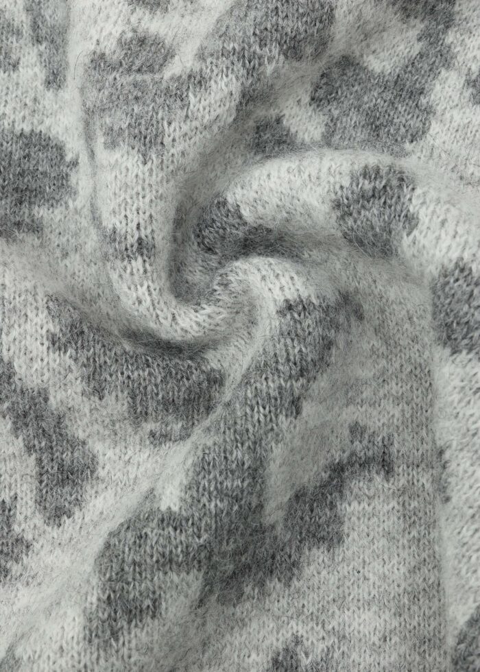 Women Knitted Patterned Cardigan - Image 6